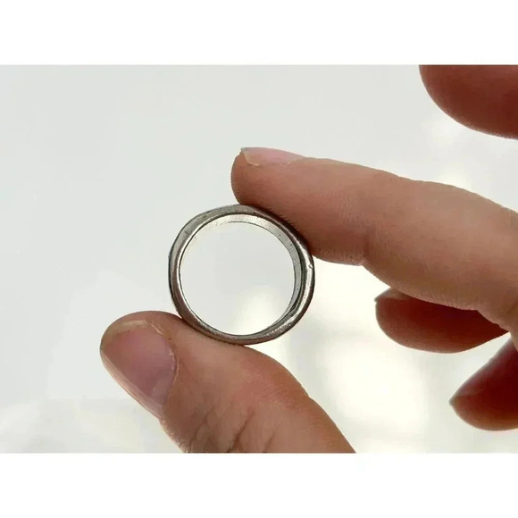 Vintage Silver Toned Wavy Band Style Unisex Ring - Size 5.5 - Picture 4 of 7